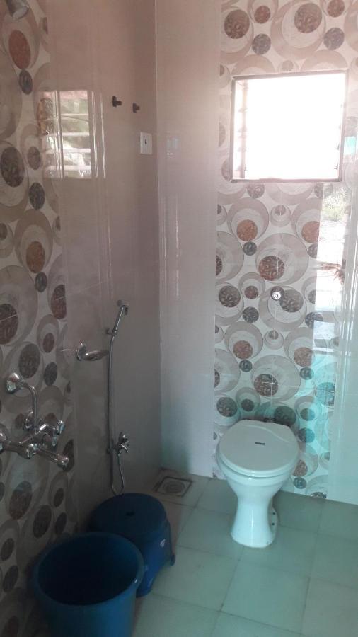 Chintamani Beach House Hotel Mālvan Kültér fotó